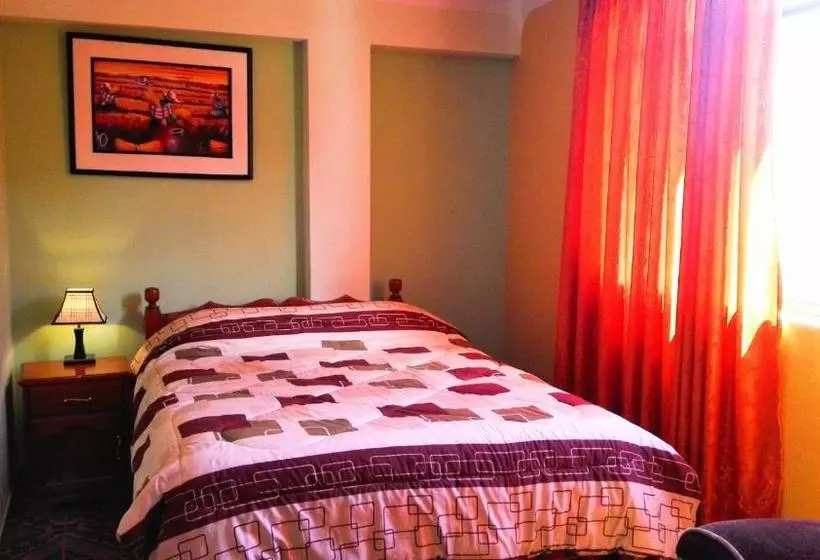 پانسیون Residencial Norandes