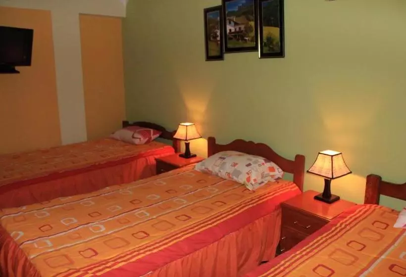 پانسیون Residencial Norandes