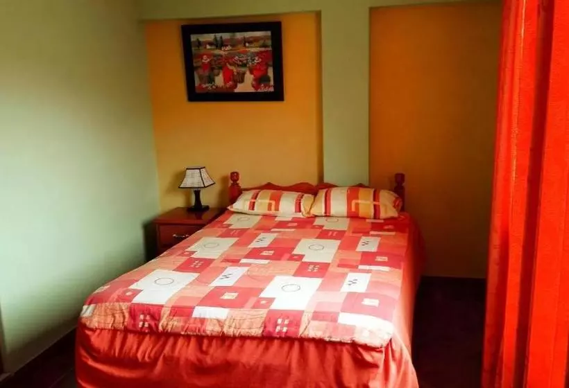 پانسیون Residencial Norandes