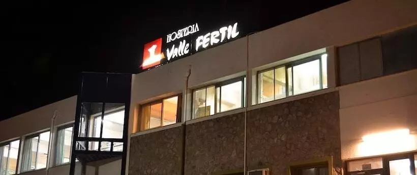 ユースホステル Hostería Y Cabañas Valle Fertil