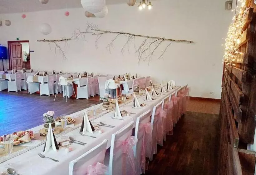 Majatalo Penzion Pivovar Podlesí