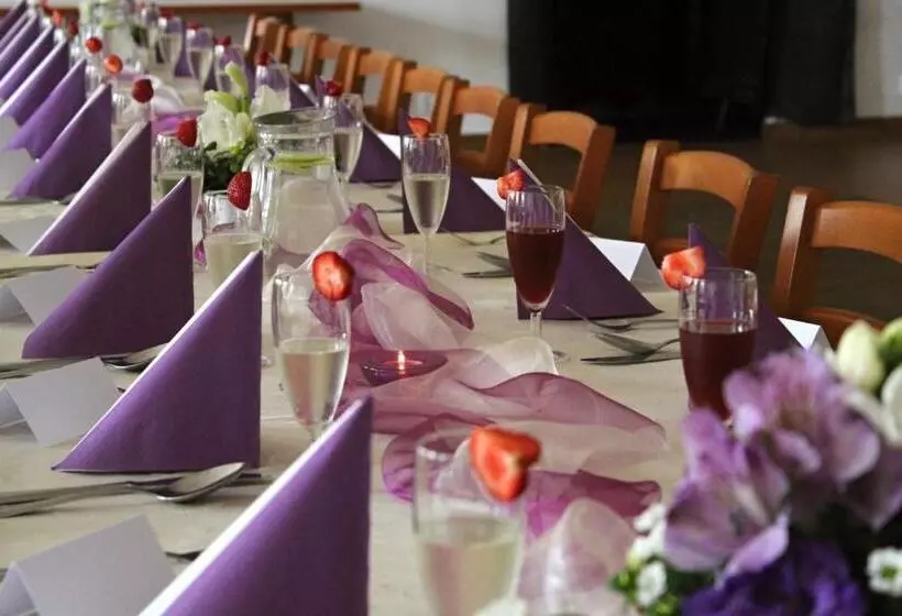 Majatalo Penzion Pivovar Podlesí