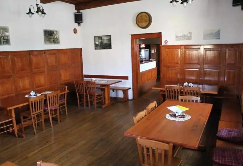 Majatalo Penzion Pivovar Podlesí