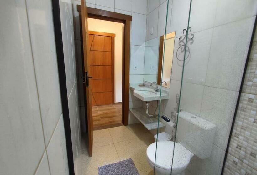 پانسیون Pousada Canarinho