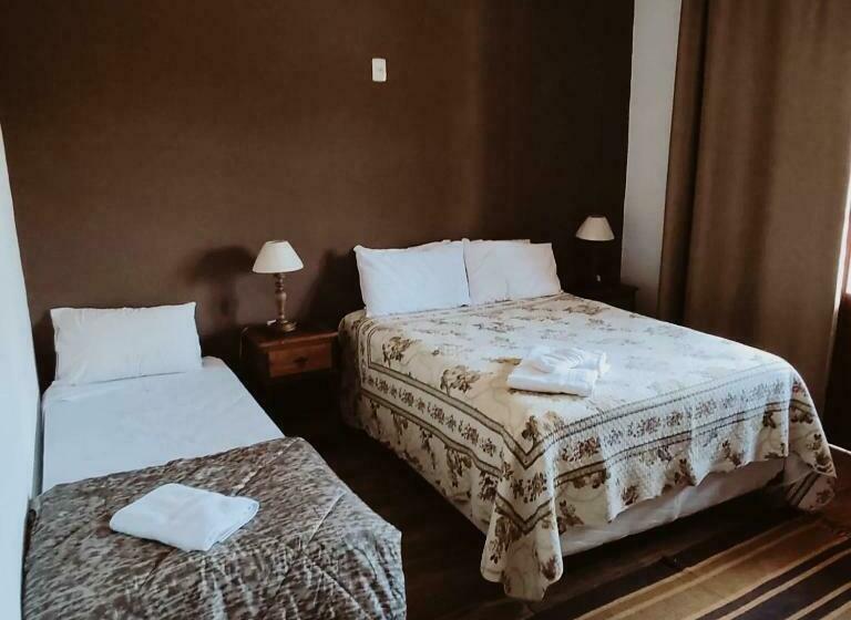 پانسیون Pousada Canarinho