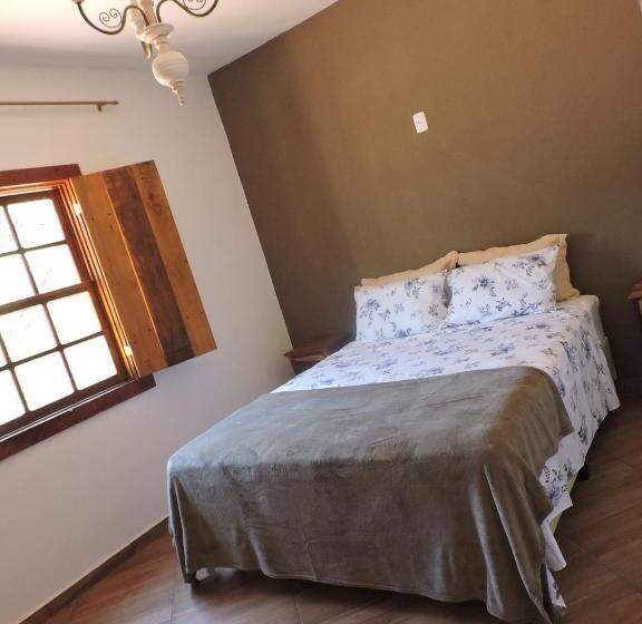 پانسیون Pousada Canarinho