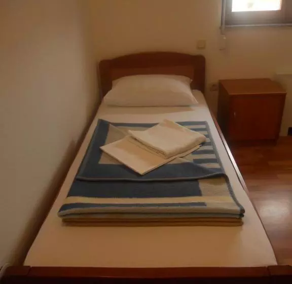 پانسیون Sobe Jasna