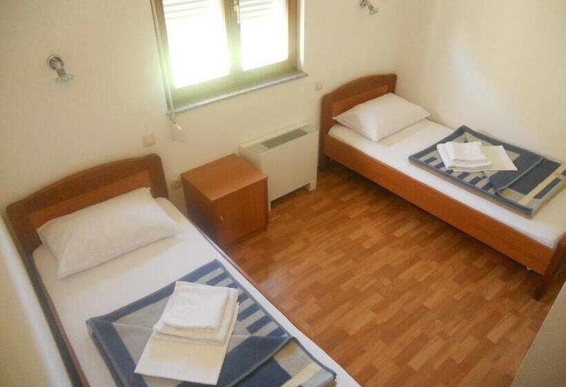 پانسیون Sobe Jasna