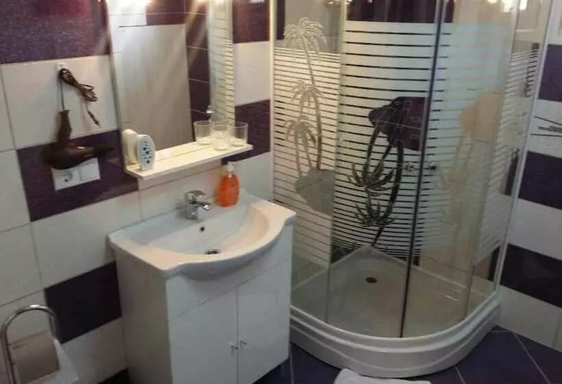 ペンション Anda Residence