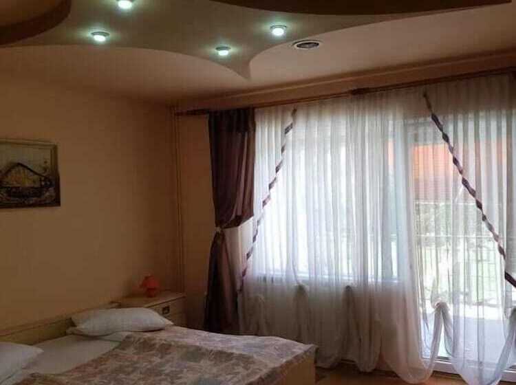 پانسیون Anda Residence