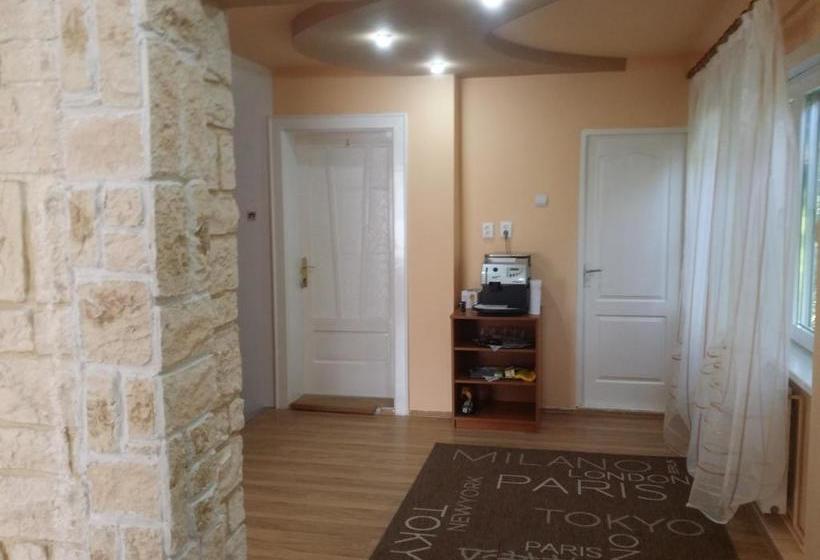 پانسیون Anda Residence