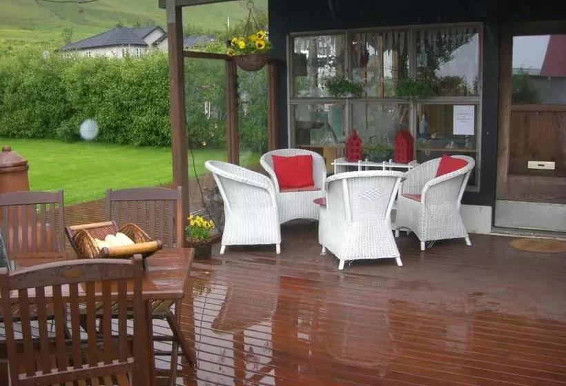 پانسیون Guesthouse Galleri Vík