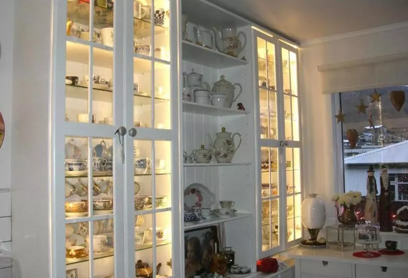 پانسیون Guesthouse Galleri Vík