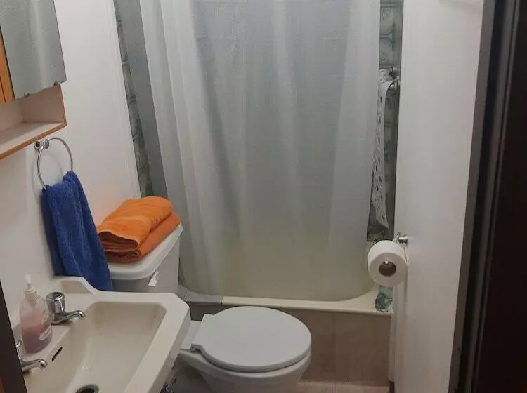 ペンション Hostal Klein