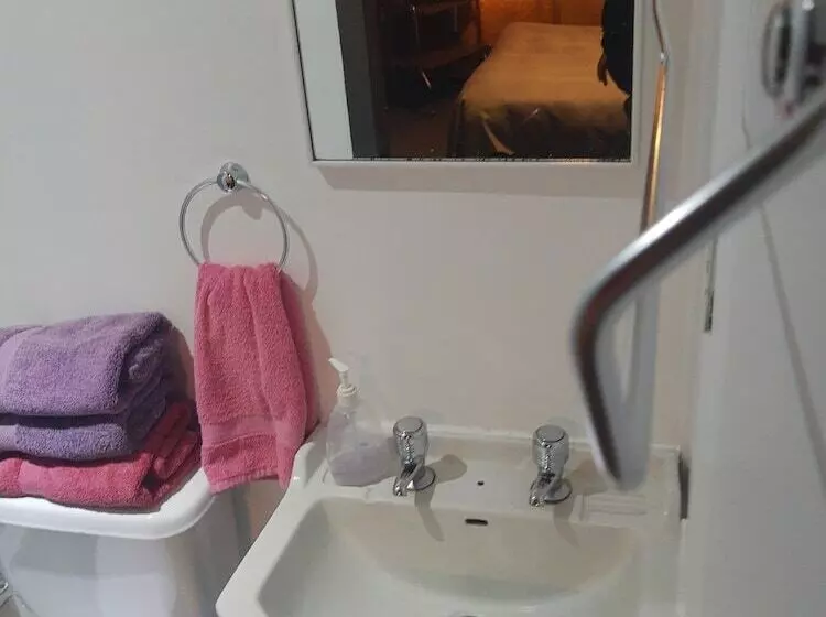 ペンション Hostal Klein