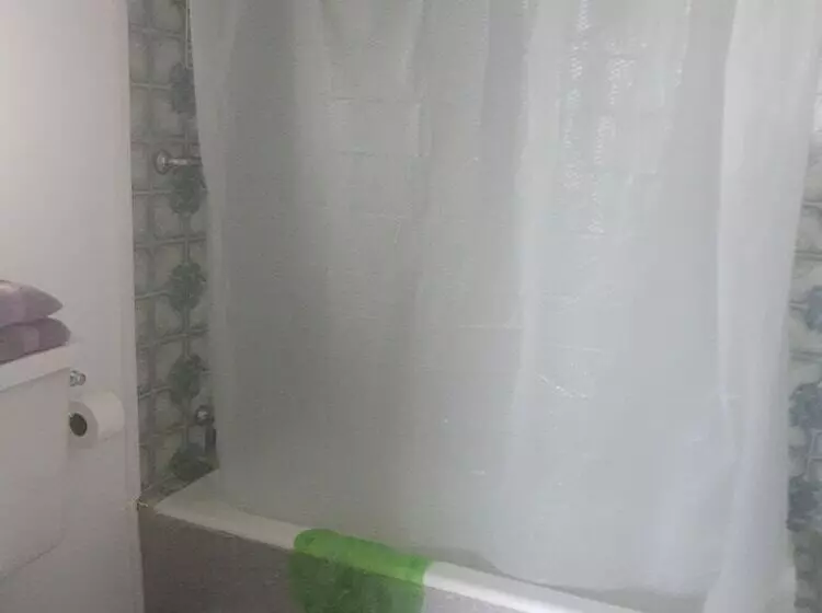 ペンション Hostal Klein