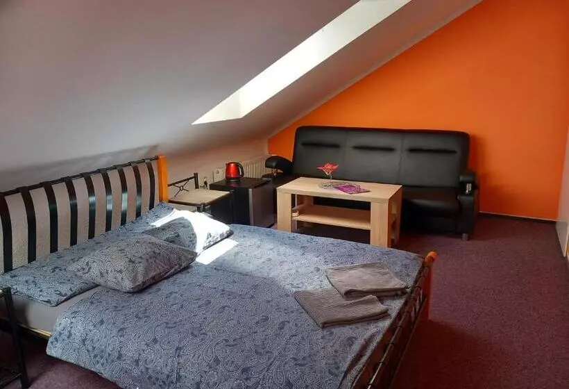 Majatalo Penzion Vulture Ostrava