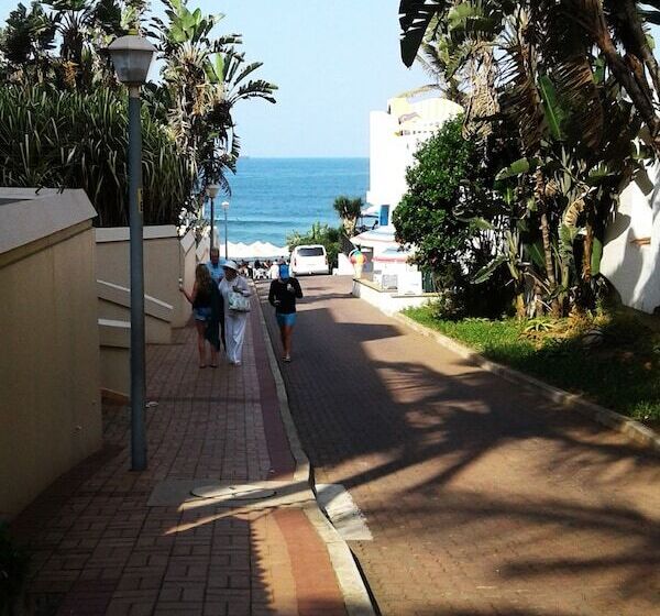 פנסיון Rostalyn Guesthouse