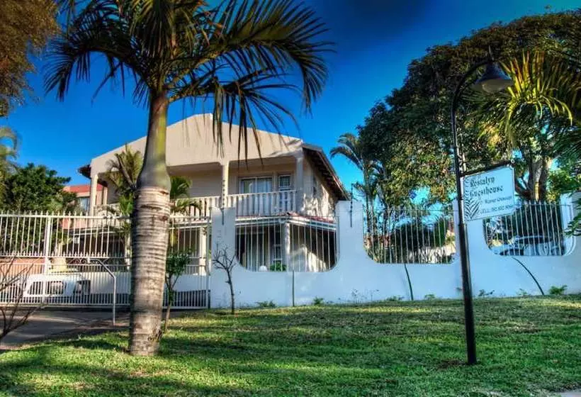 Majatalo Rostalyn Guesthouse