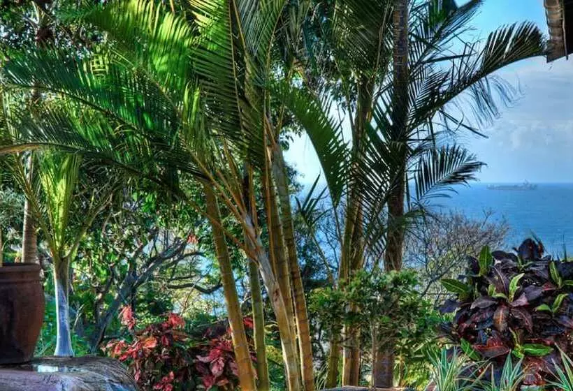Majatalo Rostalyn Guesthouse