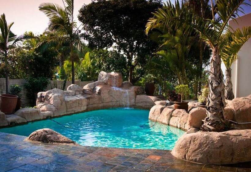 פנסיון Rostalyn Guesthouse