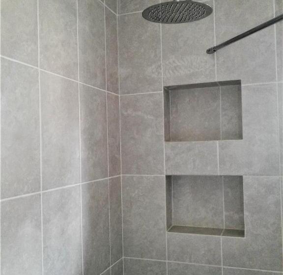 פנסיון Rostalyn Guesthouse