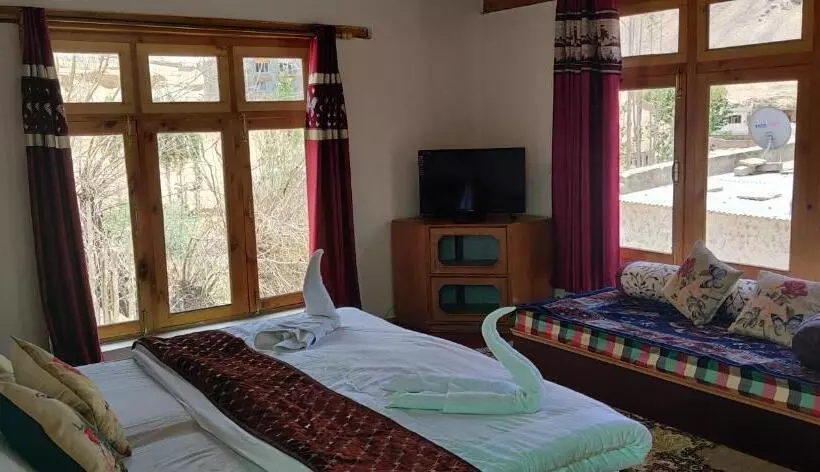 پانسیون Youthok Guest House
