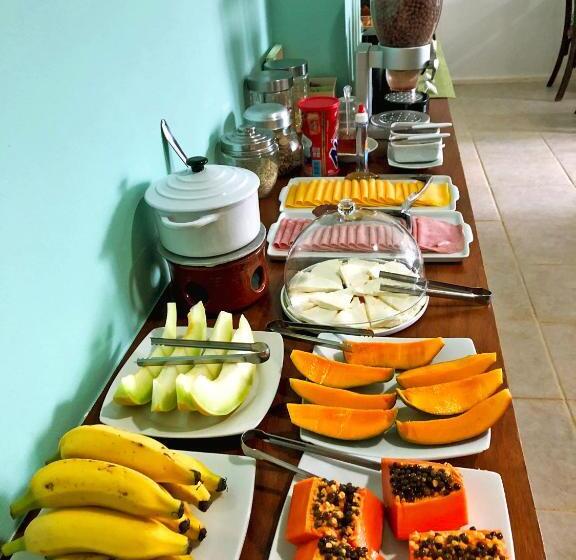 ペンション Pousada Anambé