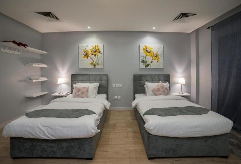 Golden Garden Al Corniche