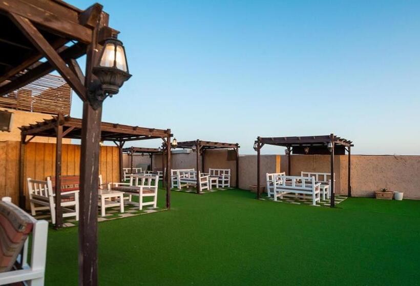 Golden Garden Al Corniche