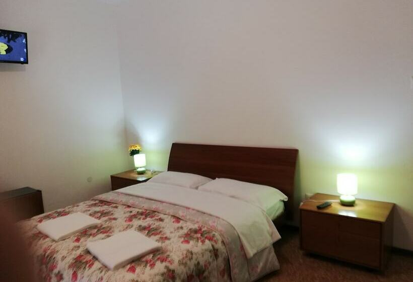 בית מלון כפרי Venice Best Vacation