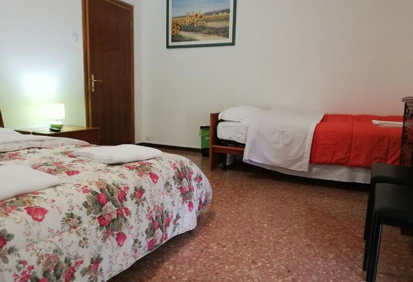 בית מלון כפרי Venice Best Vacation