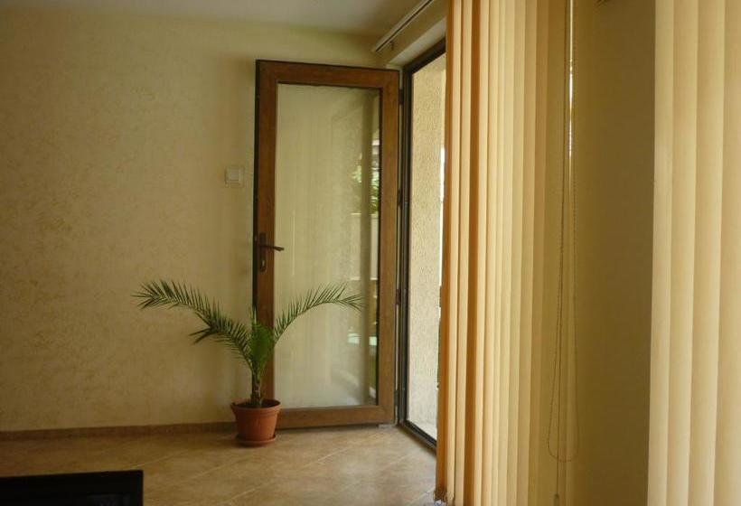 پانسیون Guest House Pri Valyo