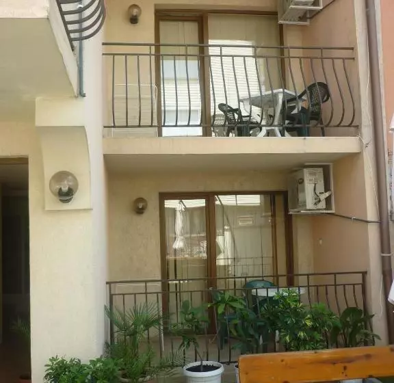 پانسیون Guest House Pri Valyo