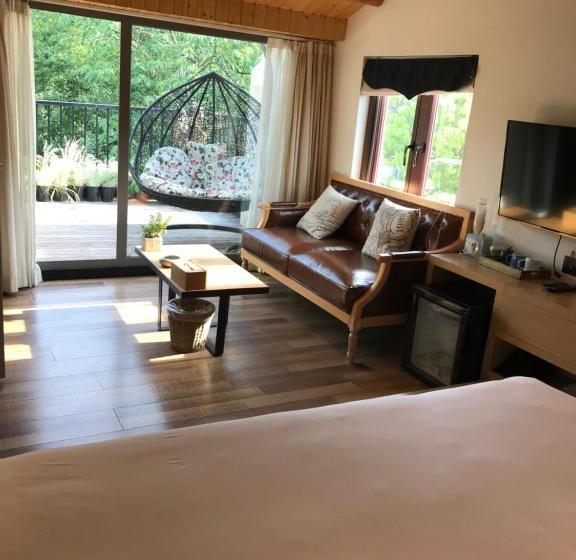 Pansiyon Xihu Congcongnanian Boutique Inn