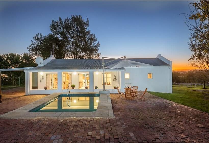 فندق Marshden Estate