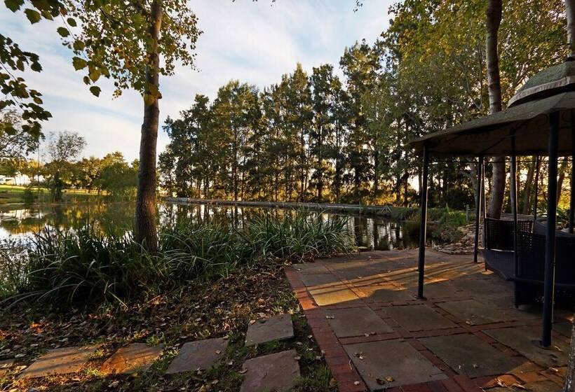 فندق Marshden Estate