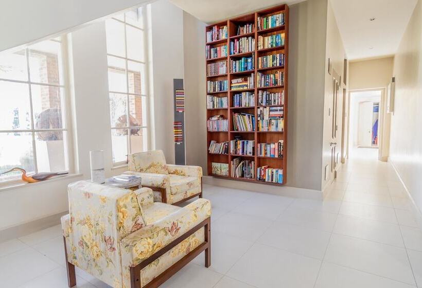 فندق Marshden Estate