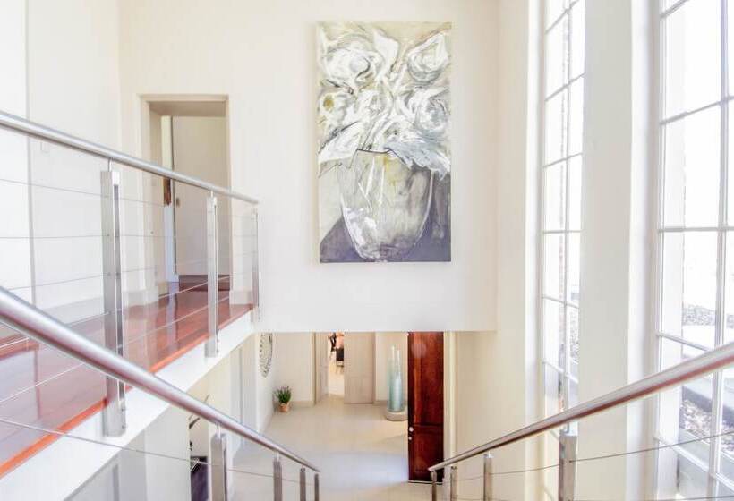 فندق Marshden Estate