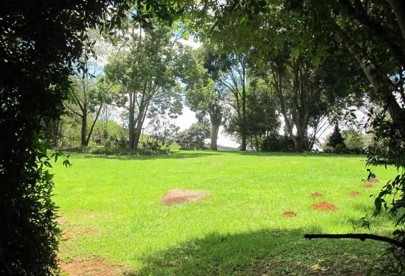 פנסיון Mill Cottages