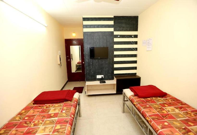 ペンション Central Guest House