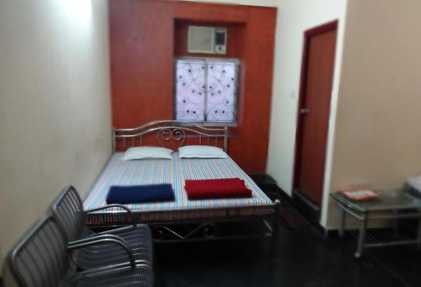 ペンション Central Guest House