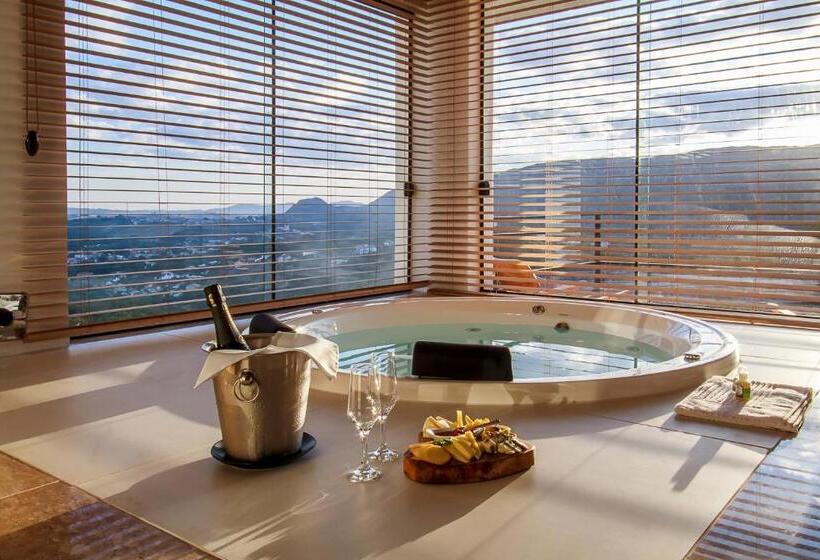 بنسيون Solar Da Serra Tiradentes