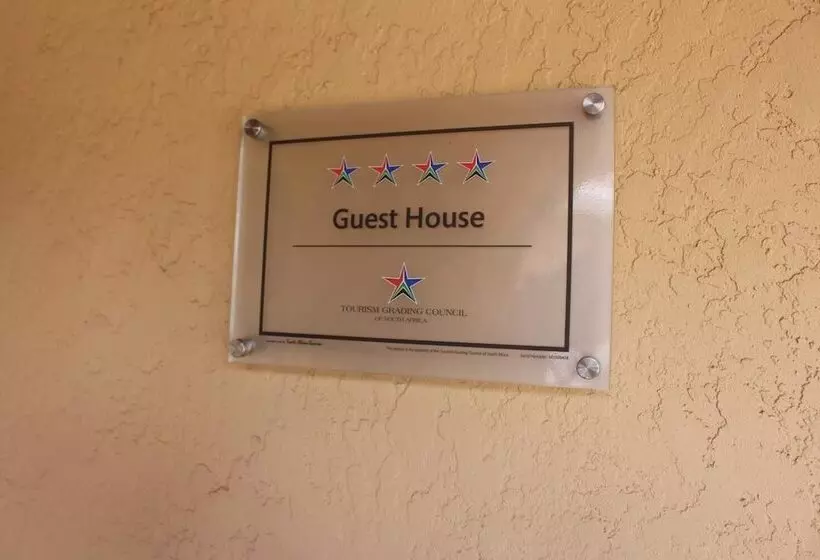 Majatalo The Willow Tree Guesthouse