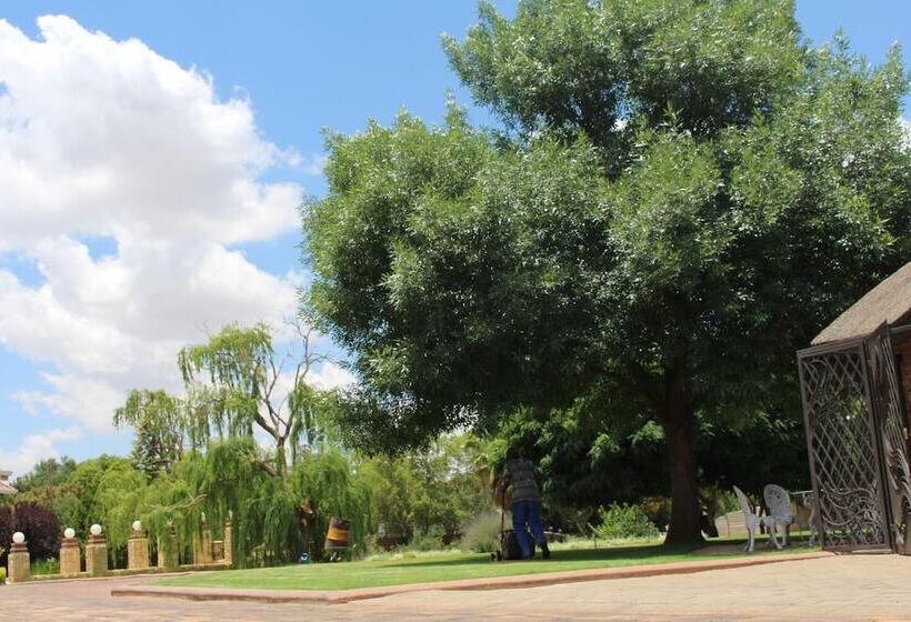 Pension The Willow Tree Guesthouse