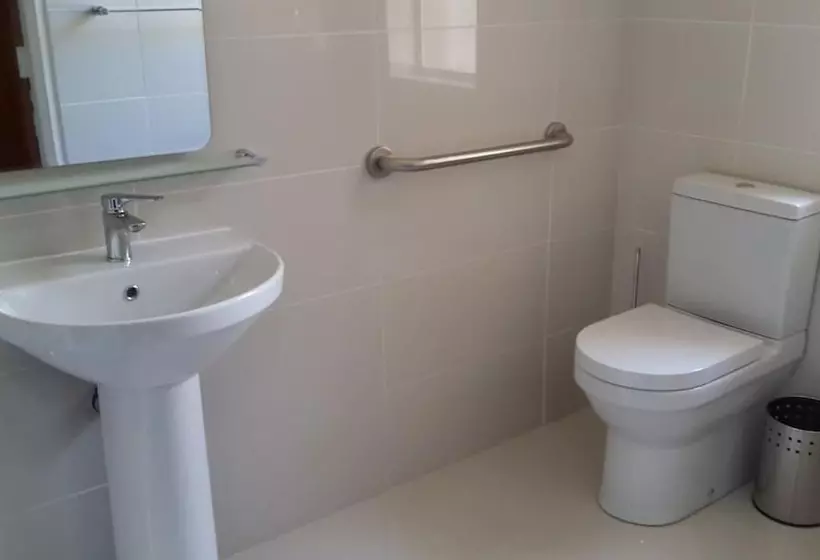 Majatalo The Willow Tree Guesthouse