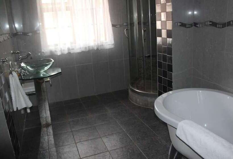 Pension The Willow Tree Guesthouse