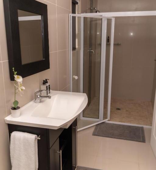 Пансион Waterfront Boutique Hotel Vanderkloof