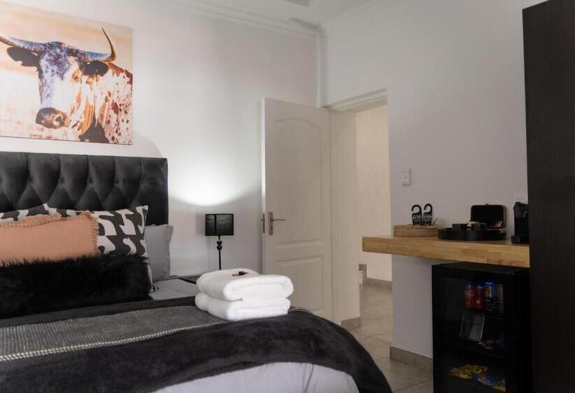 Пансион Waterfront Boutique Hotel Vanderkloof