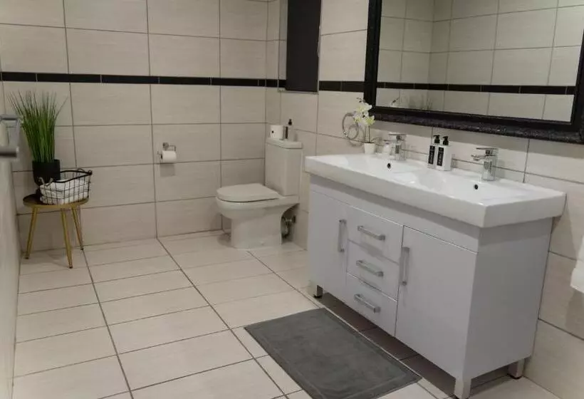 Majatalo Waterfront Boutique Hotel Vanderkloof